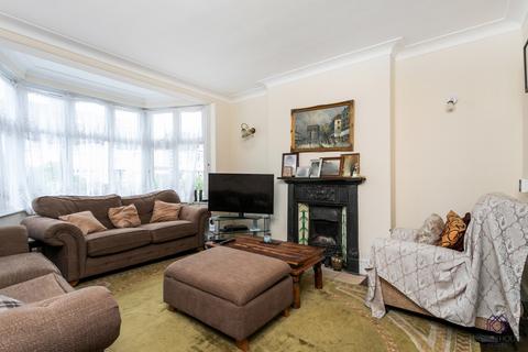 4 bedroom semi-detached house for sale, Orchard Avenue, London, N20 0JA