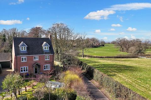 5 bedroom detached house for sale, Moat Lane, Woore, CW3