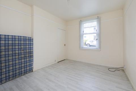 21 Birkenside, Gorebridge, EH23 4JB
