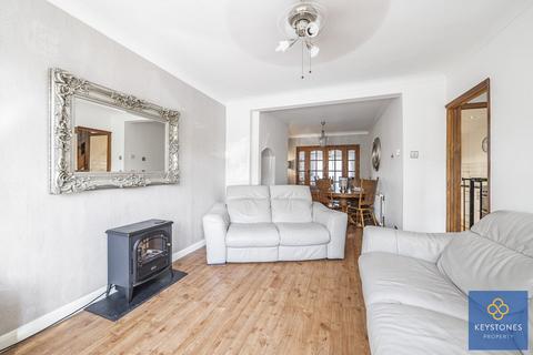 22 Abbotts Close, Romford, RM7 8QU