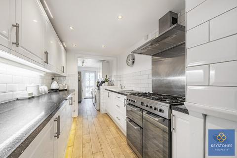 22 Abbotts Close, Romford, RM7 8QU
