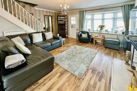 15 Turold Road, Stanford-le-hope, SS17 8EP
