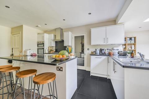 4 bedroom semi-detached house for sale, Fitzjohn Avenue, Barnet, EN5