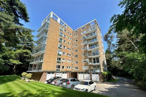 2 bedroom flat to rent, Branksome Park