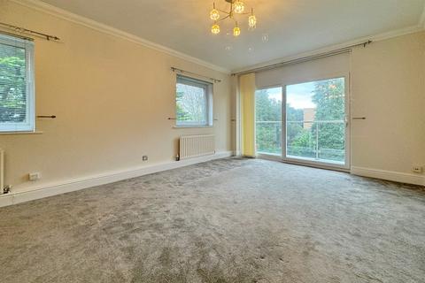 2 bedroom flat to rent, Branksome Park