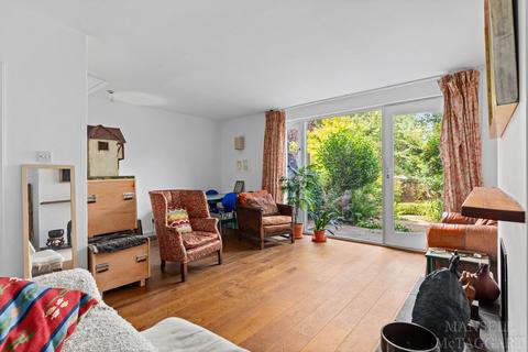 6 Gage Ridge, Forest Row, RH18 5HL