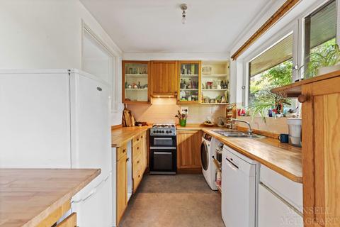 6 Gage Ridge, Forest Row, RH18 5HL
