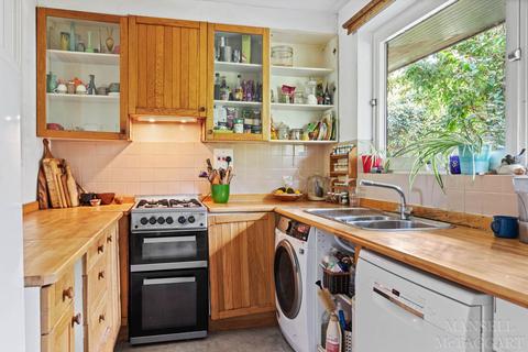 6 Gage Ridge, Forest Row, RH18 5HL