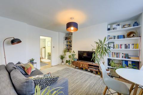 1 bedroom flat for sale, Devonshire Road, Forest Hill, London, SE23