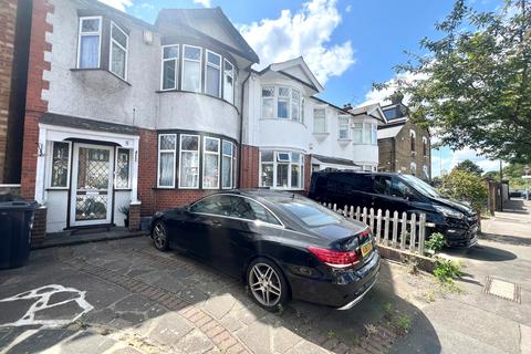 3 bedroom house for sale, Lonsdale Road, London E11