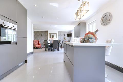 63 Briscoe Road, Rainham, RM13 9QE
