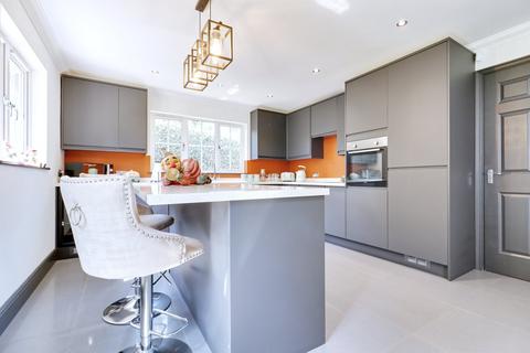 63 Briscoe Road, Rainham, RM13 9QE