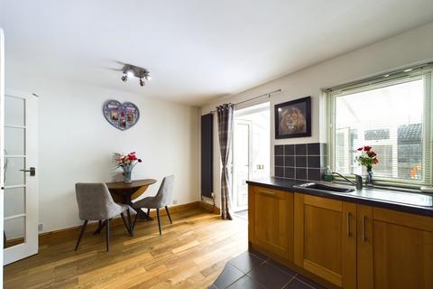 56 York Close, Yate, Bristol, BS37 5XD
