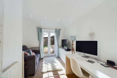 56 York Close, Yate, Bristol, BS37 5XD