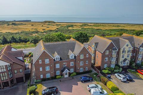 2 bedroom apartment for sale, Admirals Walk, Shoeburyness SS3