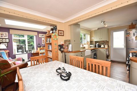 1 Cale Way, Wincanton, BA9 9BS