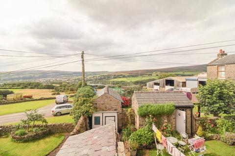 2 bedroom end of terrace house for sale, Padfield Main Road, Glossop SK13