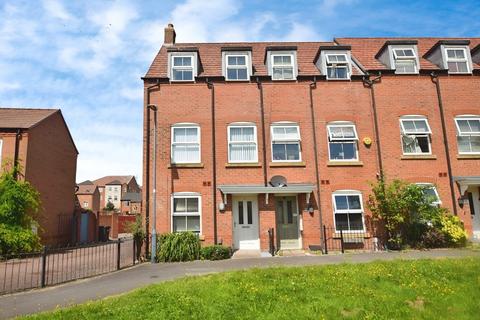 3 bedroom end of terrace house for sale, Leaf Walk, Nuneaton