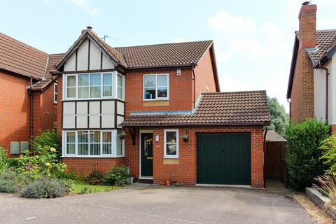 4 bedroom detached house for sale, Chatsworth Drive, Wellingborough NN8