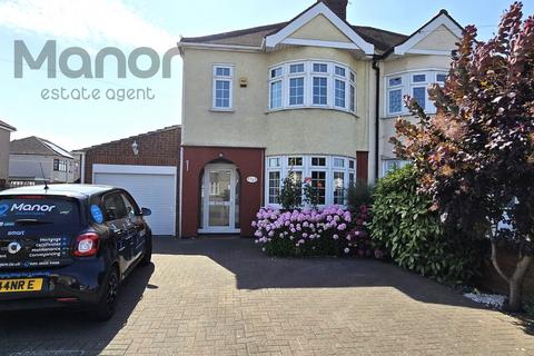 4 bedroom semi-detached house to rent, Upminster Road North, Rainham, RM13 9JL