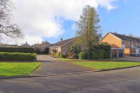 3 bedroom detached bungalow for sale, Notcutts, East Bergholt