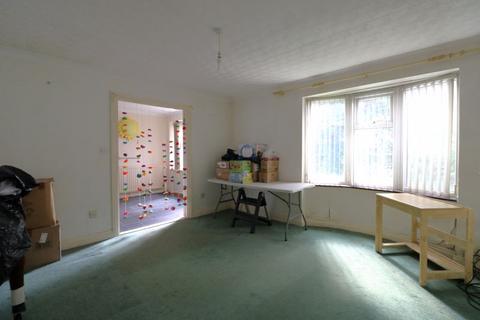 12 Almond Croft, Birmingham, B42 1NU