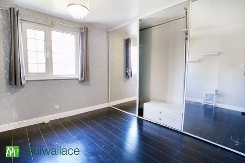 39 Cowles, Cheshunt, Waltham Cross, EN7 6HA
