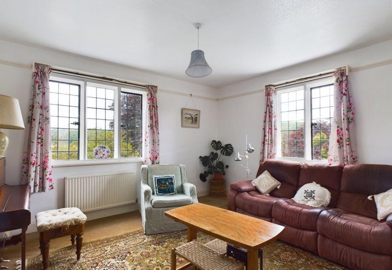 Bedroom / Sitting