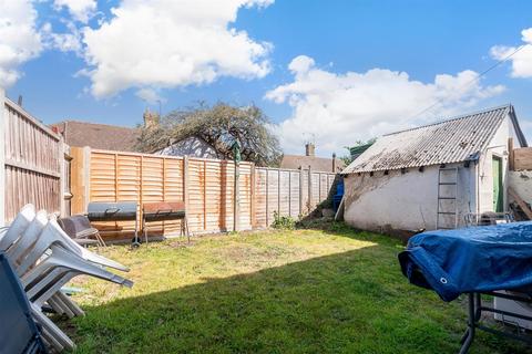 4 bedroom semi-detached house for sale, Mayplace Avenue, Crayford, Kent