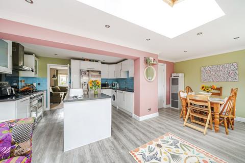 5 Avon Rise, Flitwick, Bedford, MK45 1SQ