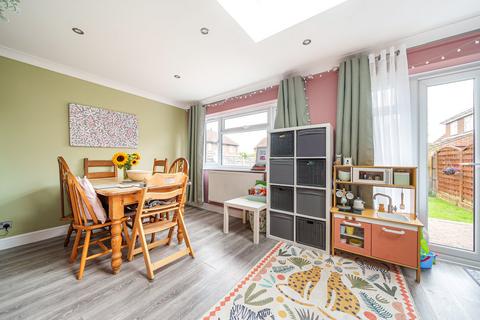 5 Avon Rise, Flitwick, Bedford, MK45 1SQ