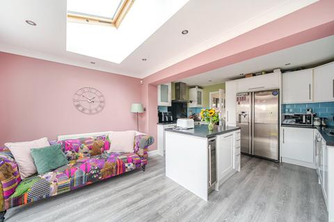 5 Avon Rise, Flitwick, Bedford, MK45 1SQ