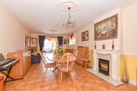 3 bedroom detached house for sale, Lanchester Close, Studd Hill, Herne Bay, Kent