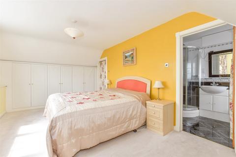1 Lanchester Close, Herne Bay, CT6 8AH