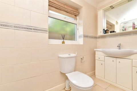 4 Croydon Lane, Banstead, SM7 3AS
