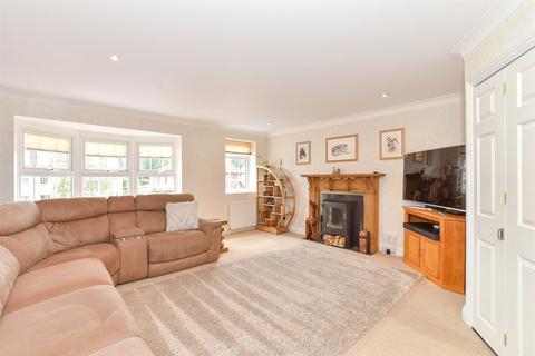 4 bedroom townhouse for sale, Blenheim Close, Rustington, Littlehampton, West Sussex