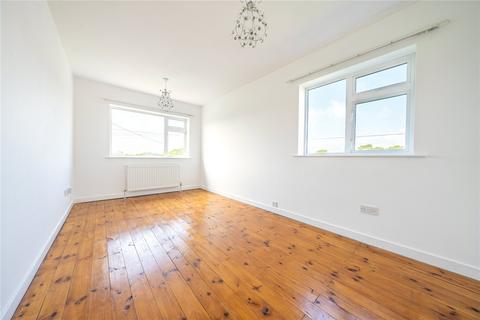 4 bedroom semi-detached house for sale, Coppice Wood Avenue, Yeadon, Leeds, West Yorkshire