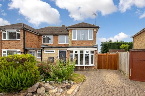 18 Forrest Crescent, Luton, LU2 9AR