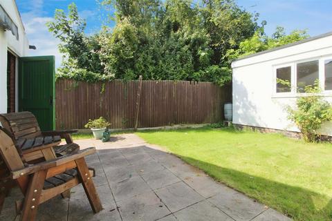 2 bedroom semi-detached bungalow for sale, Goldsworthy Way, Slough