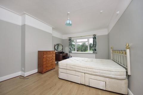 4 bedroom semi-detached house to rent, Gunnersbury Avenue, W5