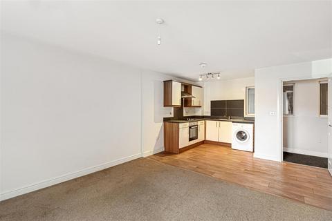 2 bedroom apartment for sale, Lodge Farm Gardens, Haxby Road, York, YO31 8JS