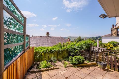 2 bedroom terraced house for sale, Plane Tree Nest Lane, Halifax