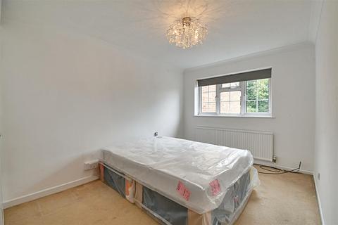 4 Heathgate, Hertford Heath, Hertford, SG13 7PH