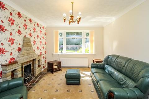 3 bedroom detached bungalow for sale, Howard Crescent, Wakefield WF4