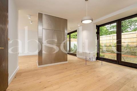 4 bedroom house to rent, Cenacle Close, Hampstead NW3