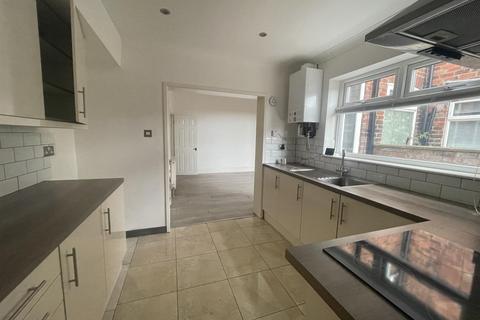 3 bedroom house to rent, Hawthorn Avenue, Hull