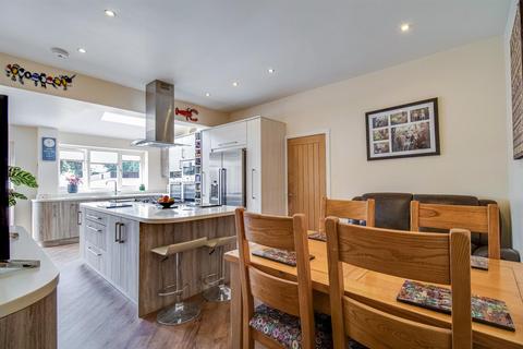 56 First Avenue, Wakefield, WF1 2HS
