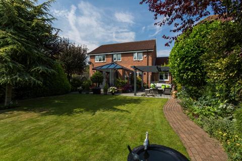 4 bedroom detached house for sale, Drakes Close, Huntington, York