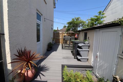 3 bedroom semi-detached house for sale, Lynhurst Avenue, Sticklepath, Barnstaple