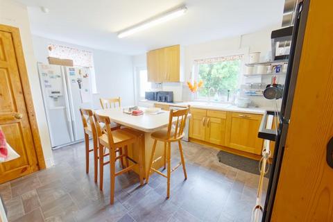 4 bedroom house for sale, Portsmouth Road, Lee-On-The-Solent PO13